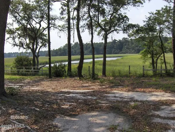 23 Donaldson Camp Road, Beaufort, SC 29906