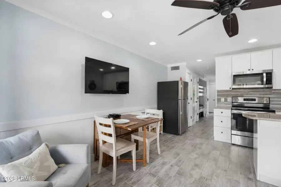 40 Folly Field Road #B102, Hilton Head Island, SC 29926 - #3