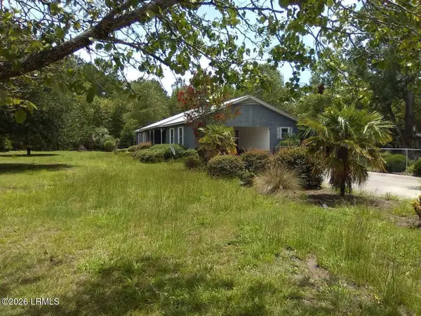 3222 Charleston Highway, Varnville, SC 29944
