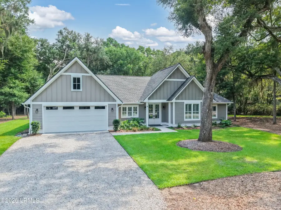 24 Alumni Road, Beaufort, SC 29907 - #3