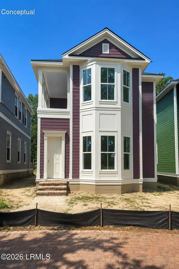 221 Coosaw Point Boulevard W, Beaufort, SC 29907