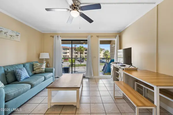 40 Folly Field Road #B115, Hilton Head Island, SC 29928