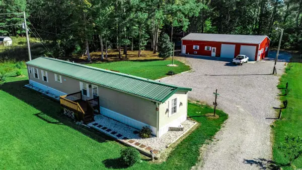 1304 Oscar Rd., Little River, SC 29566