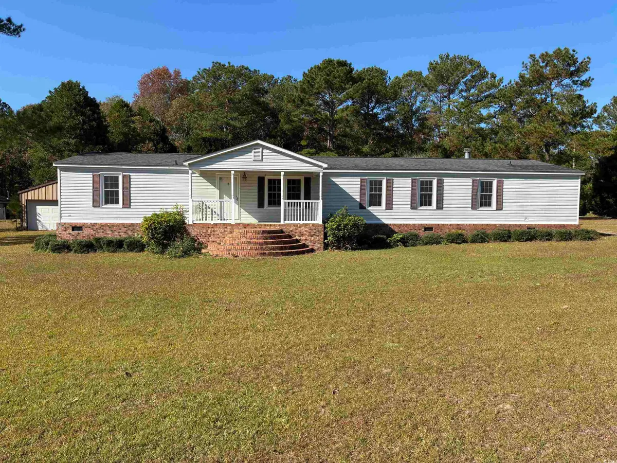 1016 Crawford Dr, Manning, SC 29102 - Image #1