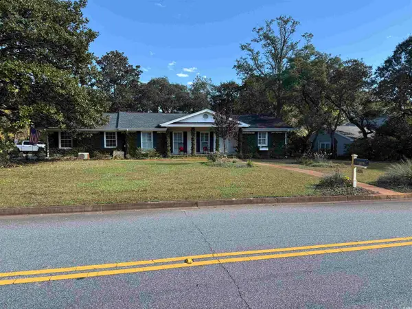 5518 Woodside Ave., Myrtle Beach, SC 29577