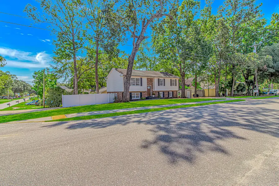 313 N Poplar Dr., Surfside Beach, SC 29575 - Image #2