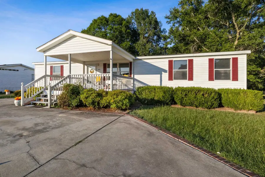 1109 Southwood Dr., Marion, SC 29571 - Image #2