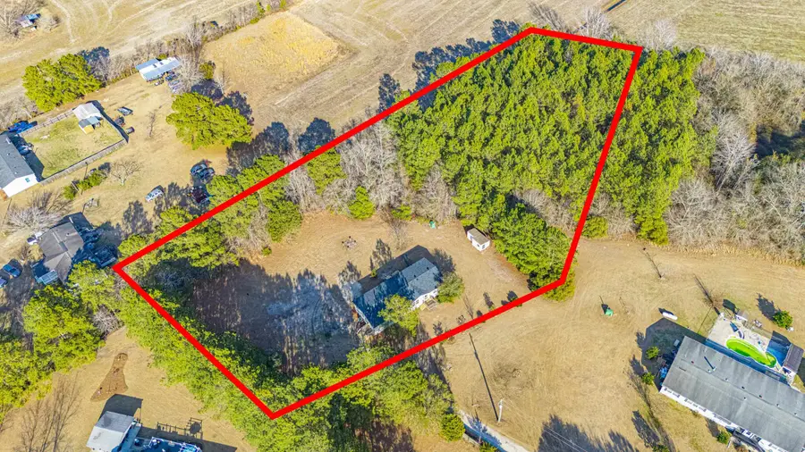 2179 Jasmine Rd., Loris, SC 29569 - #2