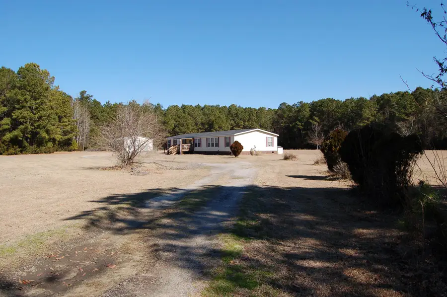 5925 Wells Ct., Mullins, SC 29574 - #2
