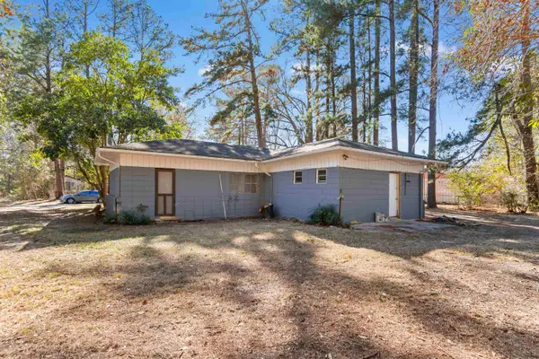 411 E Wine St., Mullins, SC 29574