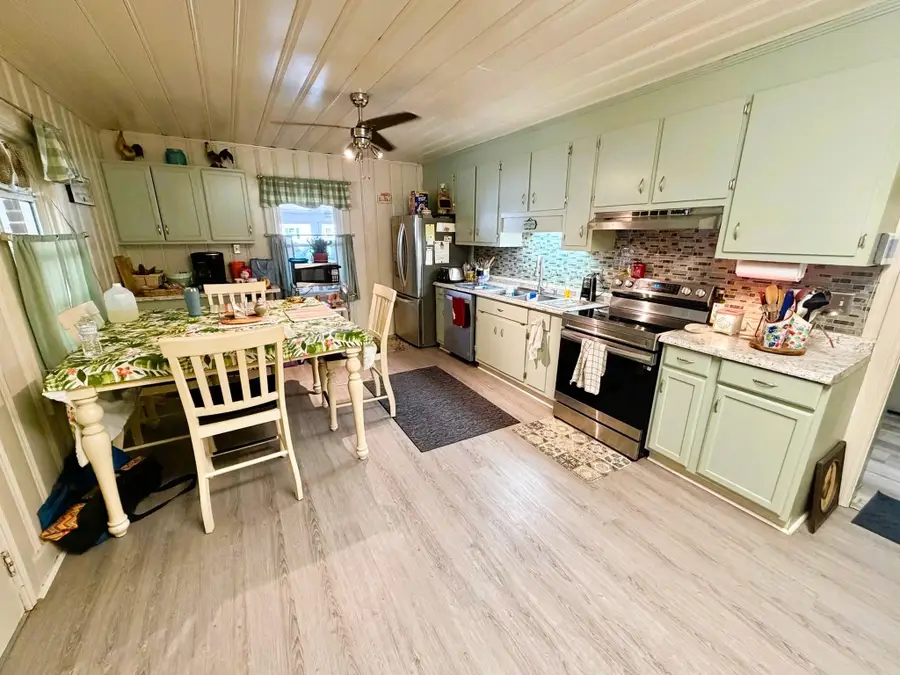 811 Cedar St., Georgetown, SC 29440 - #3