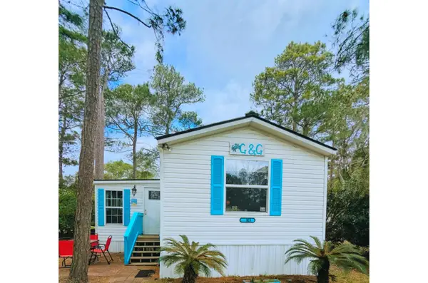 10 Ocean Reef Ln., Murrells Inlet, SC 29576