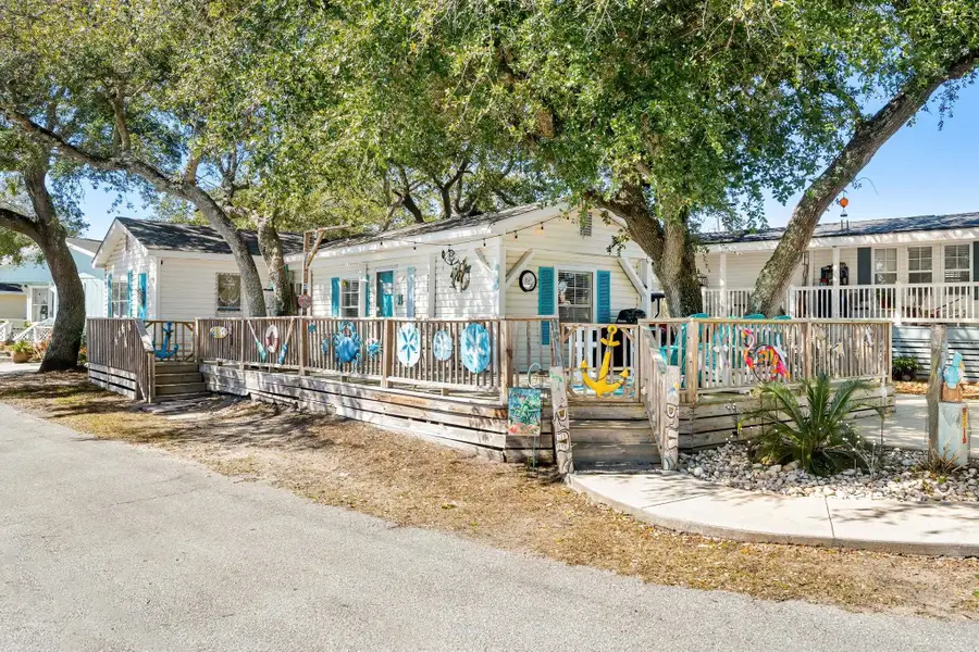 1921 Kingfisher Dr., Surfside Beach, SC 29575 - #2