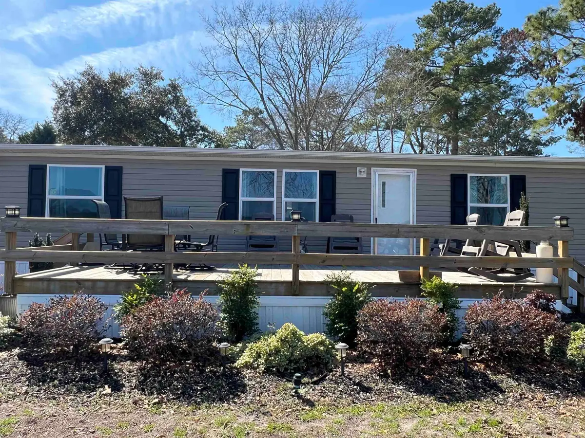 1617 Crystal Lake Dr., Myrtle Beach, SC 29575 - #1