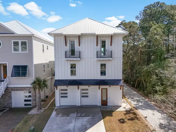 42 Enclave Pl., Pawleys Island, SC 29585