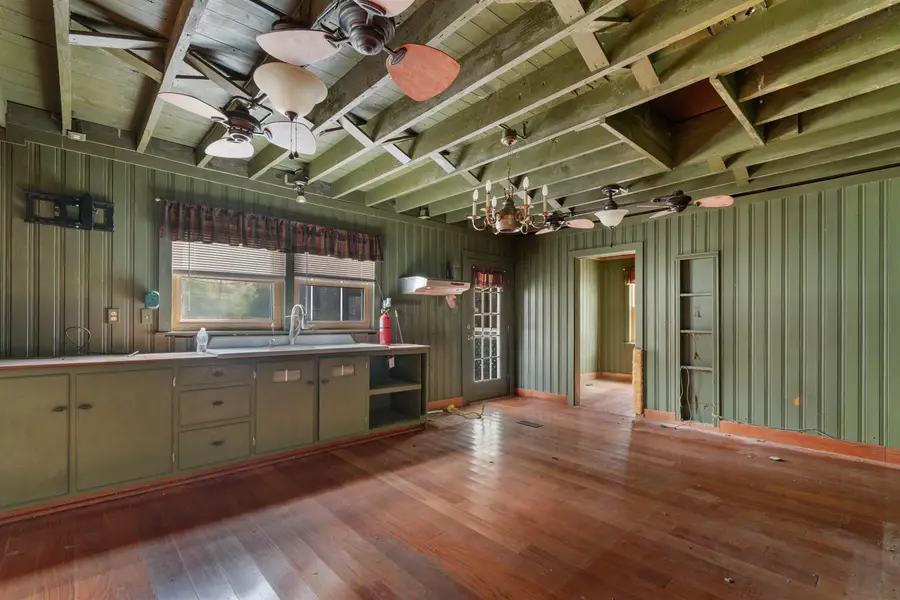 402 Wilkinson St., Georgetown, SC 29440 - #3