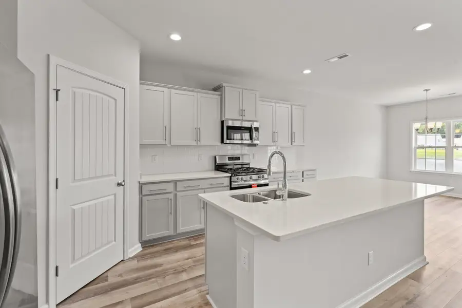 3313 Little Bay Dr., Conway, SC 29526 - #3