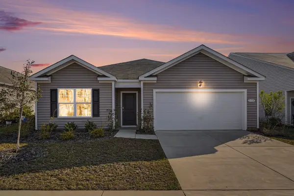 572 Woodland Farms Circle, Aynor, SC 29511