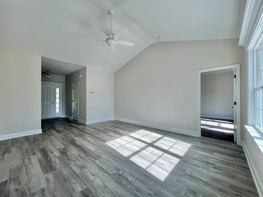 2204 Norwood Dr., Marion, SC 29571 - #3