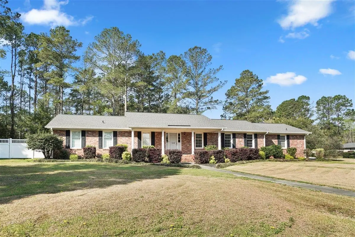 109 Mason Dr., Cheraw, SC 29520 - #1