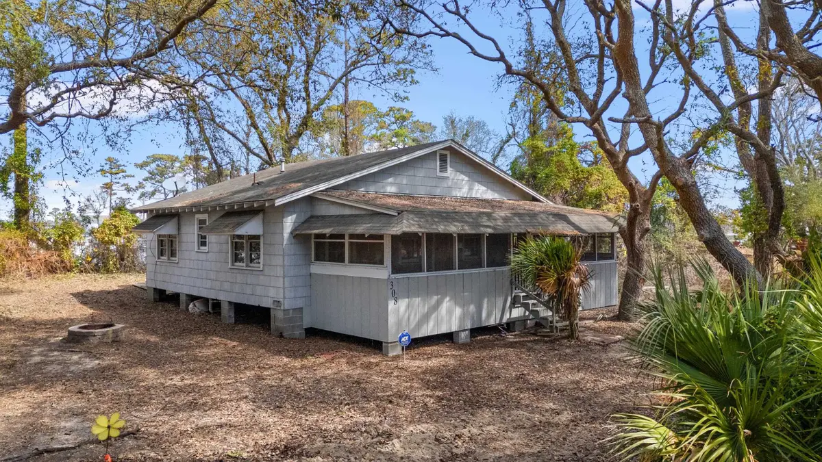 308 Sandcrest Dr., North Myrtle Beach, SC 29582 - #1