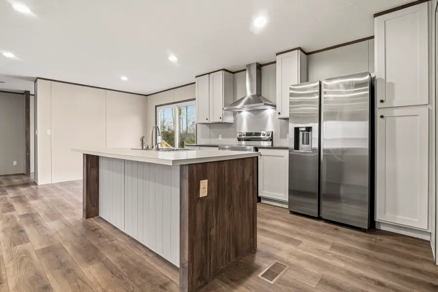 7306 Bellair Dr., Nichols, SC 29581 - #3