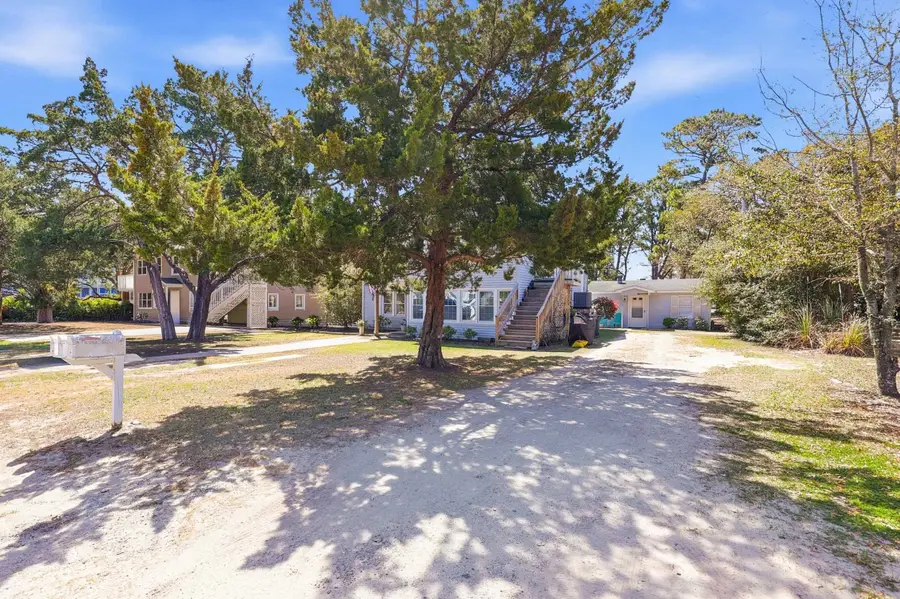 207 5th Ave. N, North Myrtle Beach, SC 29582 - #2