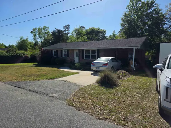 4008 Anne St., Loris, SC 29569