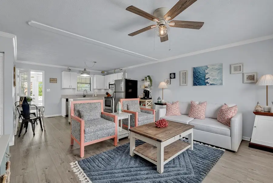 611 B 3rd Ave. S, North Myrtle Beach, SC 29582 - #3