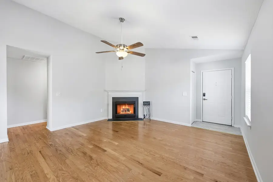 4827 Brookside Ln., Myrtle Beach, SC 29579 - #2