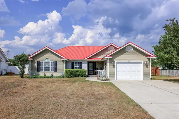 893 Castlewood Dr., Conway, SC 29526