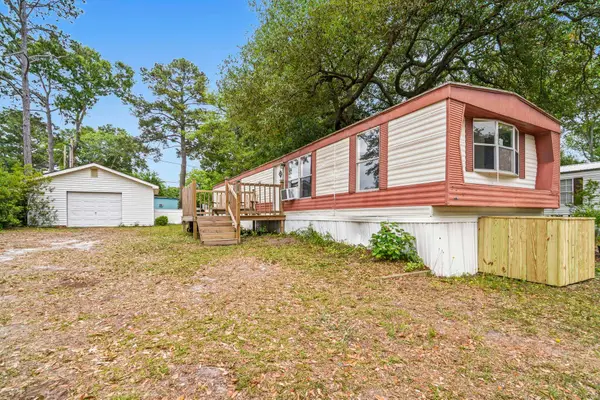 2736 Capricorn Dr., Myrtle Beach, SC 29575