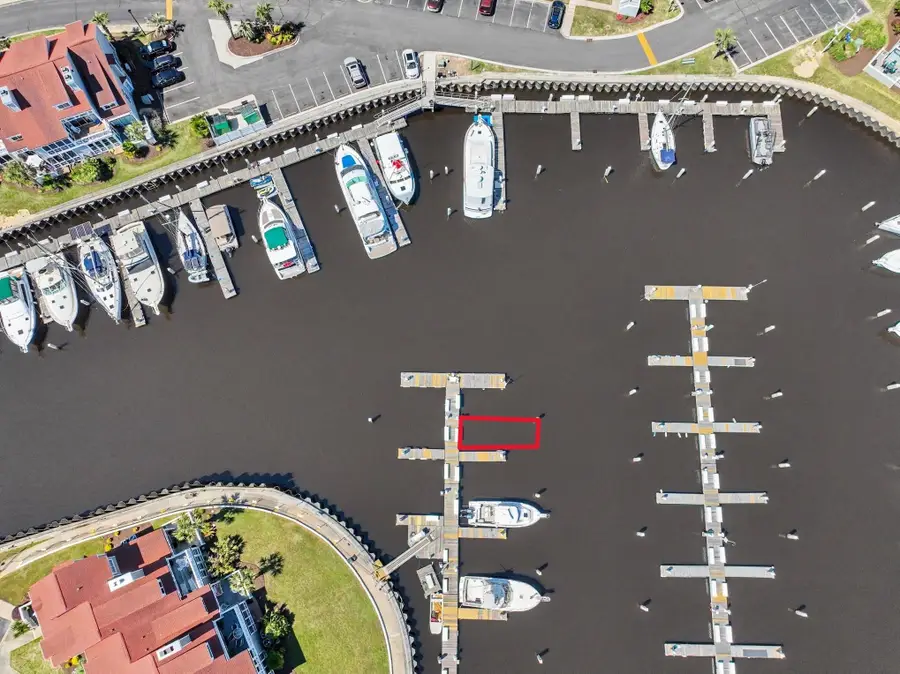 4396 Baldwin Ave., Little River, SC 29566 - #3