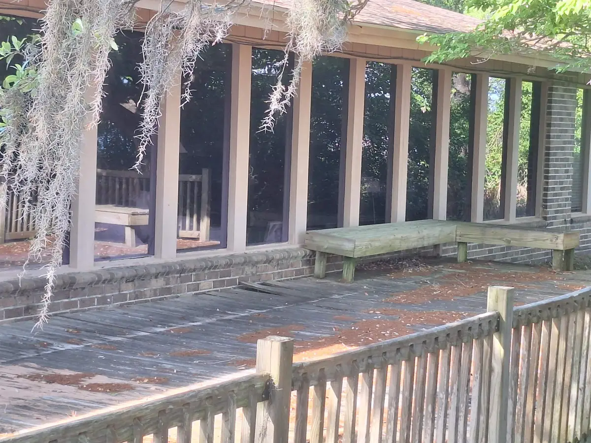 1642 Riverview Dr., Little River, SC 29566 - #1