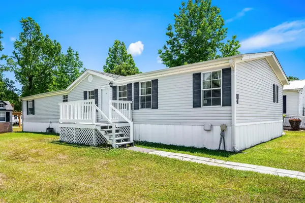 500 Folly Estates Dr., Myrtle Beach, SC 29588