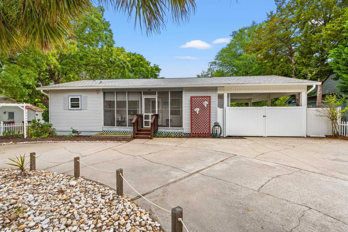 609 33rd Ave. S, North Myrtle Beach, SC 29582 - #1