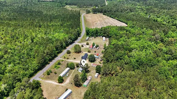 8963 Ware Dr., Nichols, SC 29581