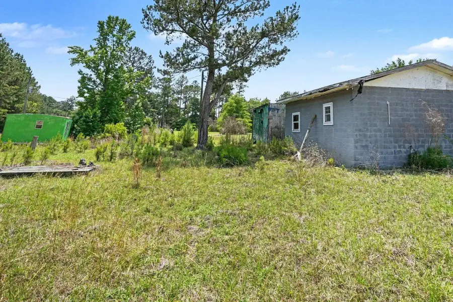 8963 Ware Dr., Nichols, SC 29581 - #3