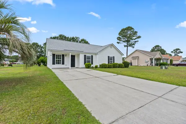 957 Bellflower Dr., Longs, SC 29568