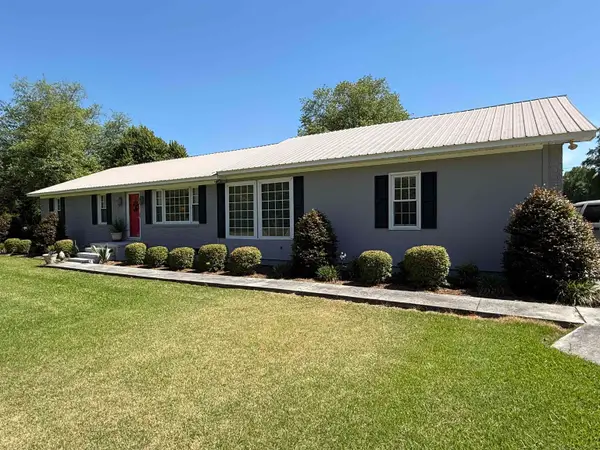 3020 Old Miles Rd, Lake City, SC 29560