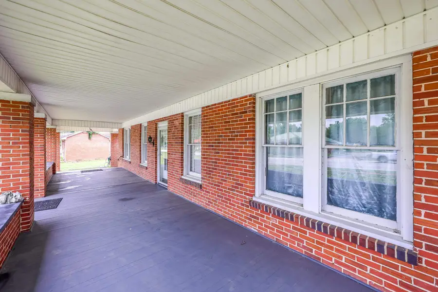305 N Main St., Hemingway, SC 29554 - #3