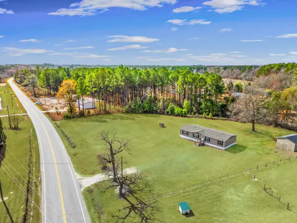 3691 Nichols Hwy., Galivants Ferry, SC 29544