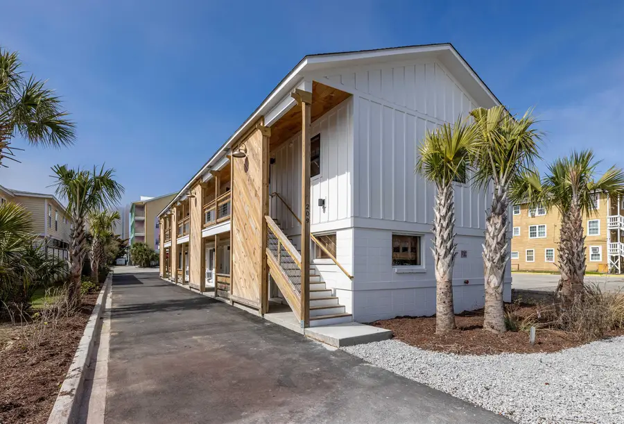 208 2nd Ave. S, North Myrtle Beach, SC 29582 - #3