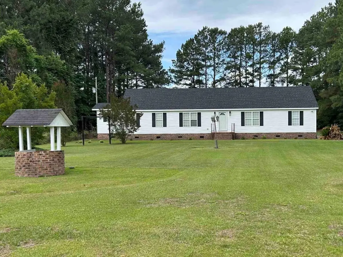 117 Clifton Dr., Hemingway, SC 29554 - #1