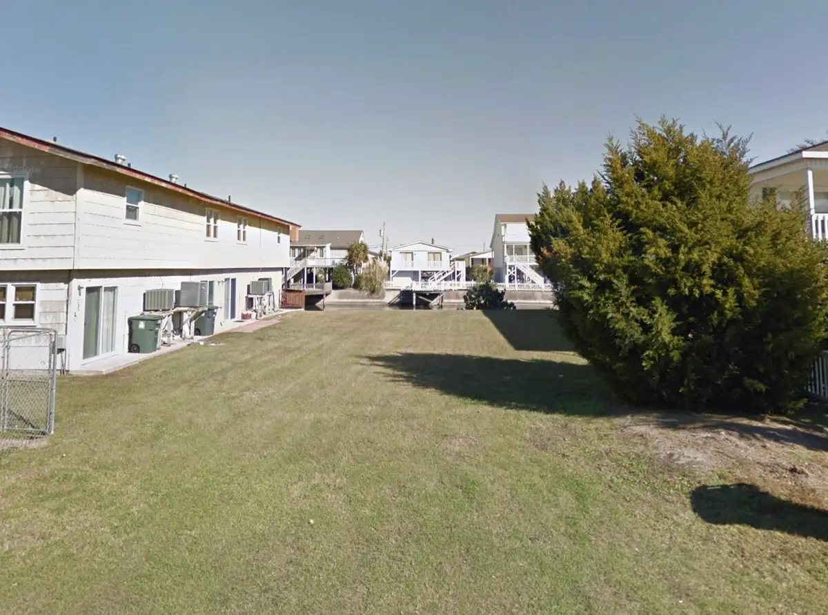 316 35th Ave. N, North Myrtle Beach, SC 29582 - #1