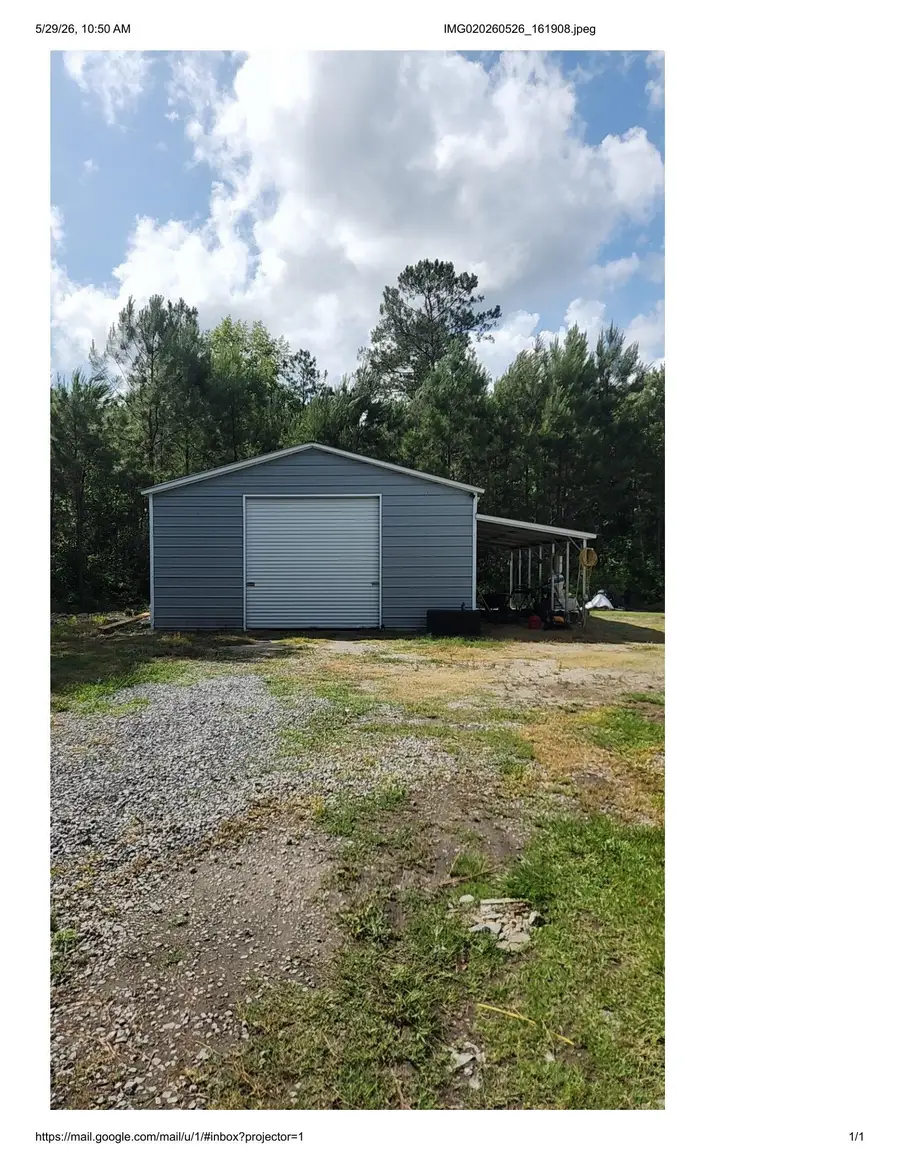 422 Moore Dr., Hemingway, SC 29554 - #2