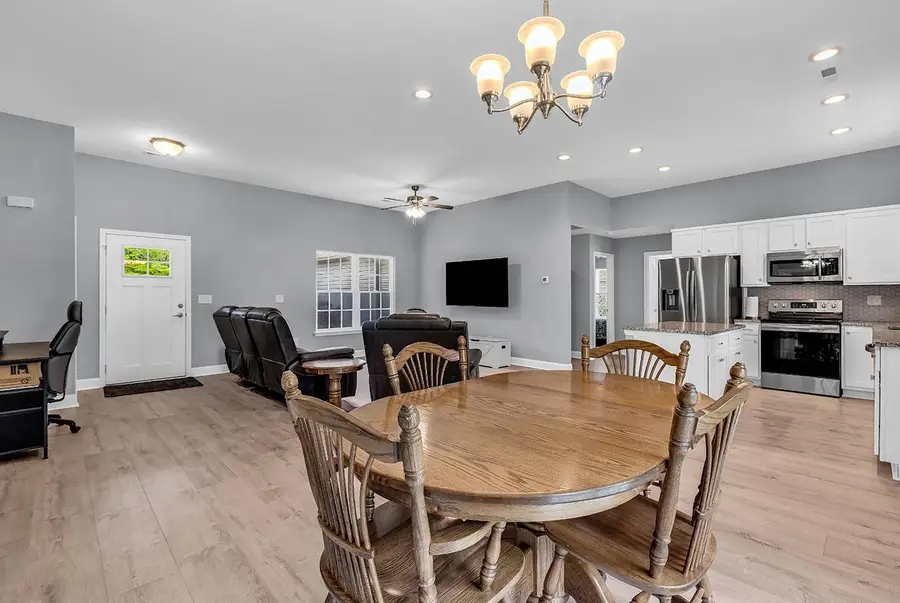 5630 Dinkler Ave., Loris, SC 29569 - #3