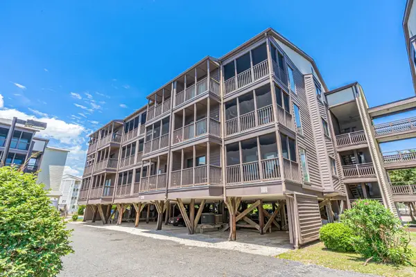 215 3rd Ave. N #151, North Myrtle Beach, SC 29582