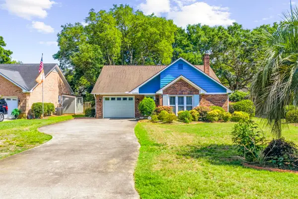 1488 Bessent Ave., Little River, SC 29566