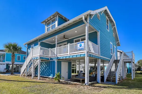 719 N Waccamaw Dr., Garden City Beach, SC 29576